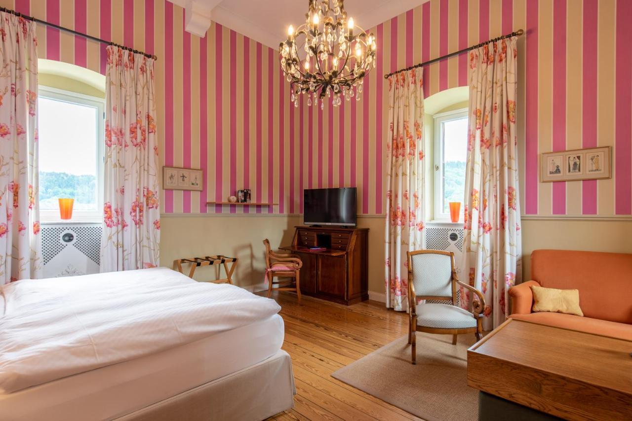 Gaestehaus Schloss Saareck *
