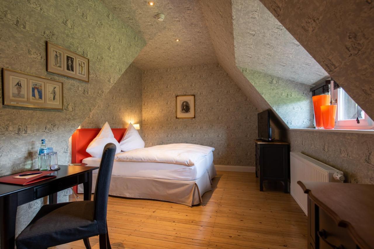 Hotel Gaestehaus Schloss Saareck Mettlach